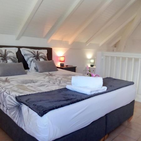 Ravinala Apartment Saint-Francois  Bagian luar foto